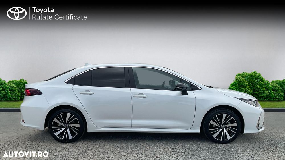 Toyota Corolla 1.8 HSD Dynamic - 18