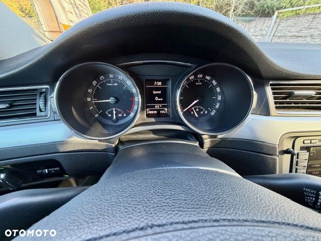 Skoda Superb 1.9 TDI Ambiente - 12