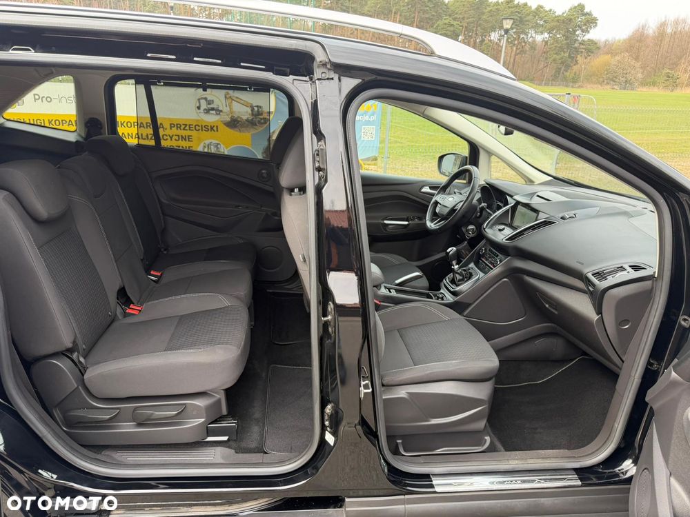 Ford Grand C-MAX - 9