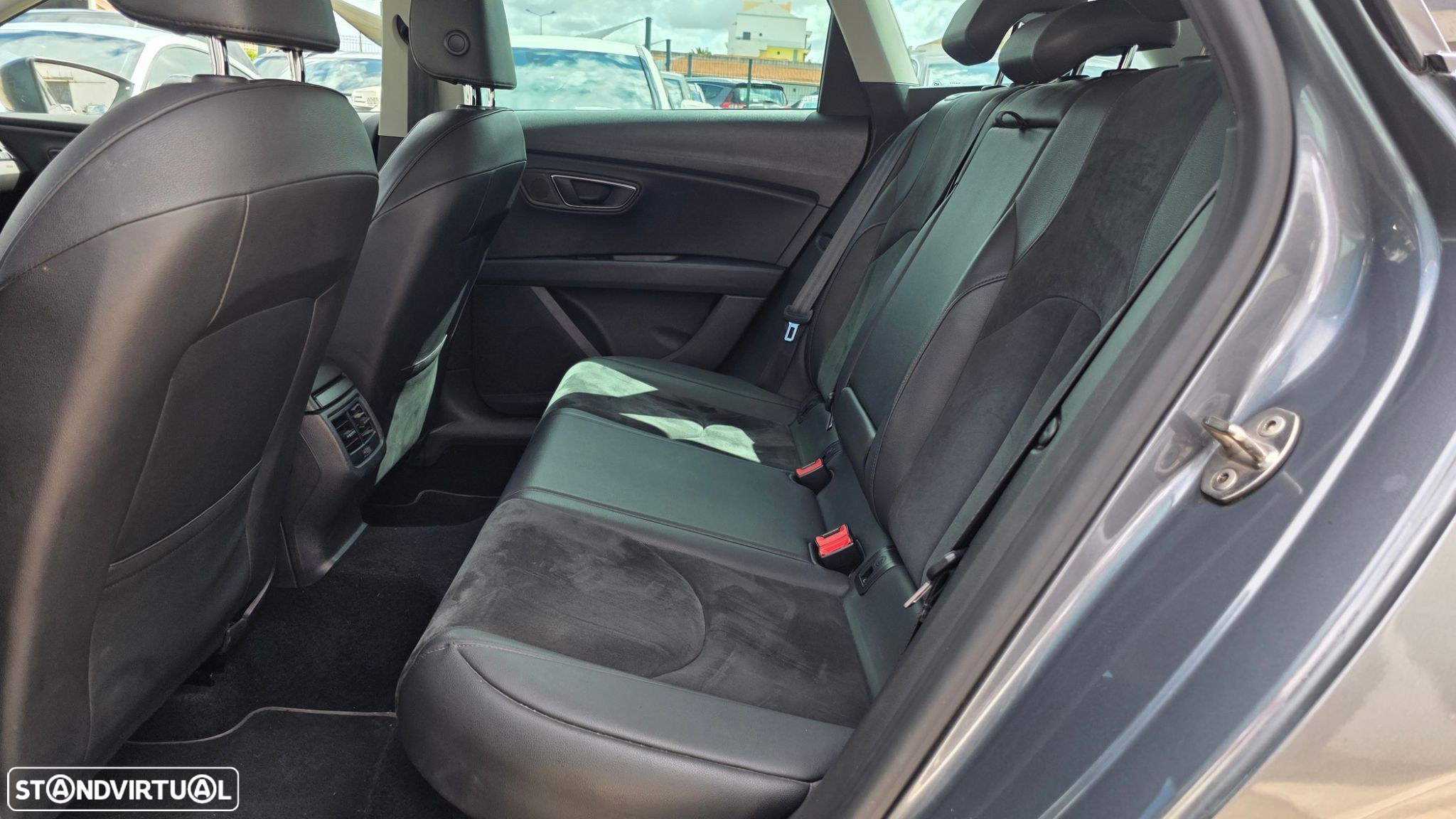 SEAT Leon ST 1.6 TDI Style S/S - 26