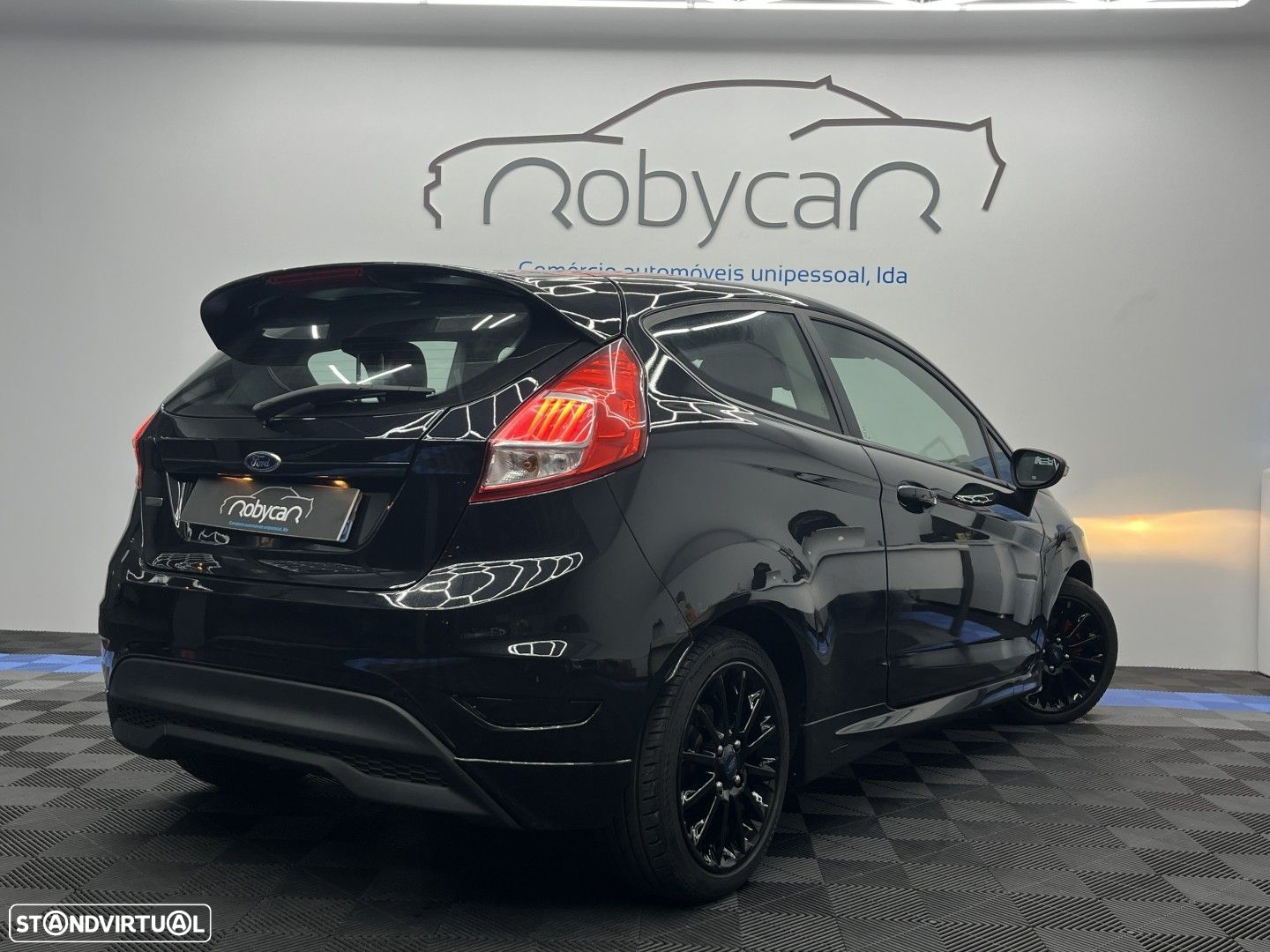 Ford Fiesta 1.0 T EcoBoost STLine Black&RED - 6