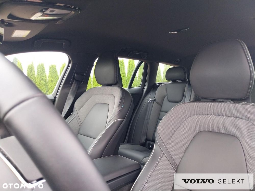 Volvo V60 B4 B Plus Dark - 14