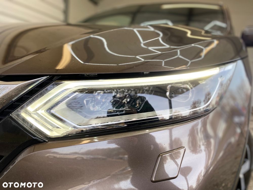 Nissan Qashqai 1.3 DIG-T TEKNA - 13