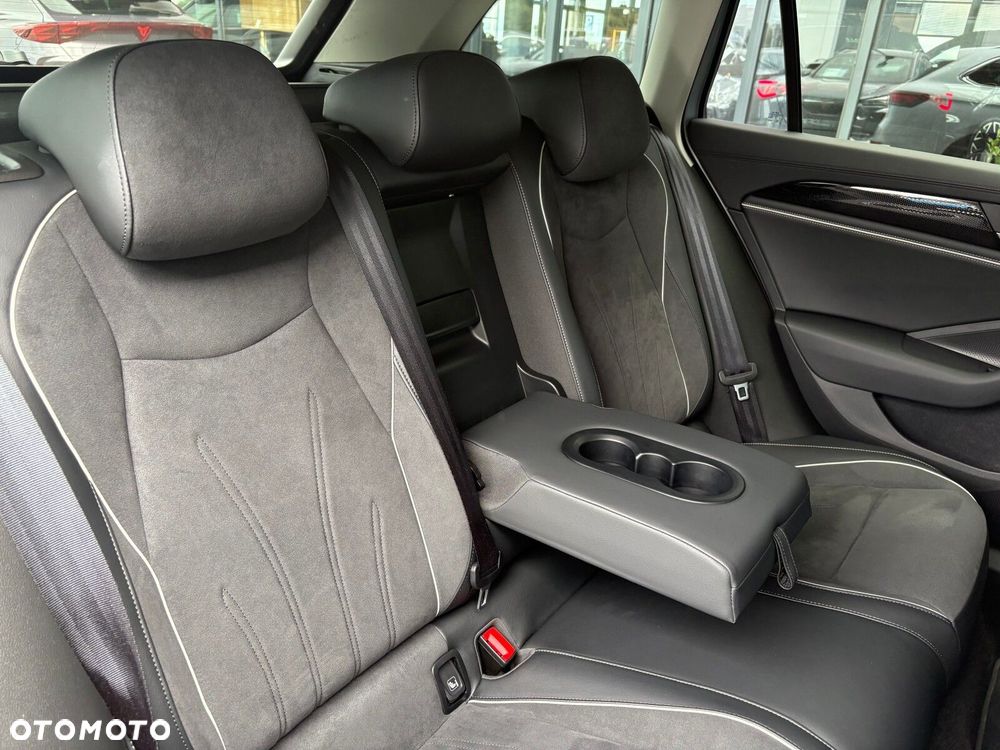 Volkswagen Passat Variant - 16
