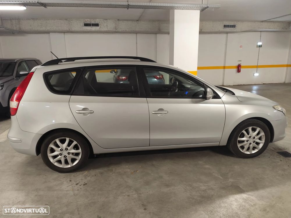 Hyundai i30 CW 1.4 CVVT Blue Comfort - 12