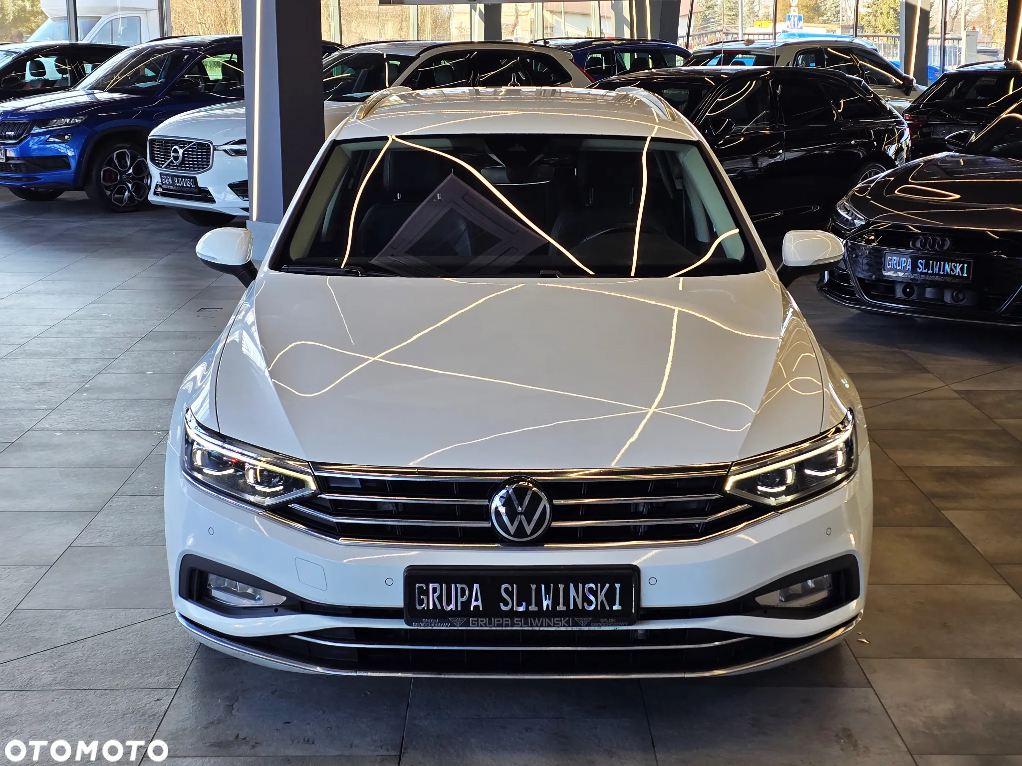 Volkswagen Passat 2.0 TDI 4Mot Elegance DSG - 13