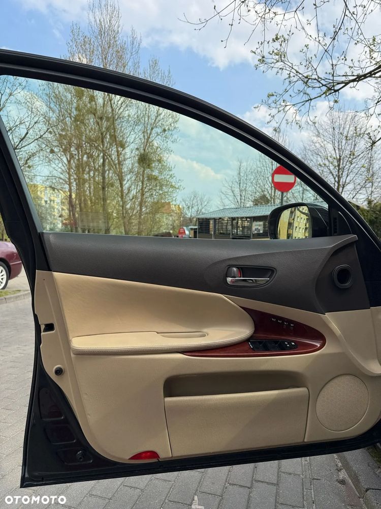 Lexus GS 450h Prestige - 3