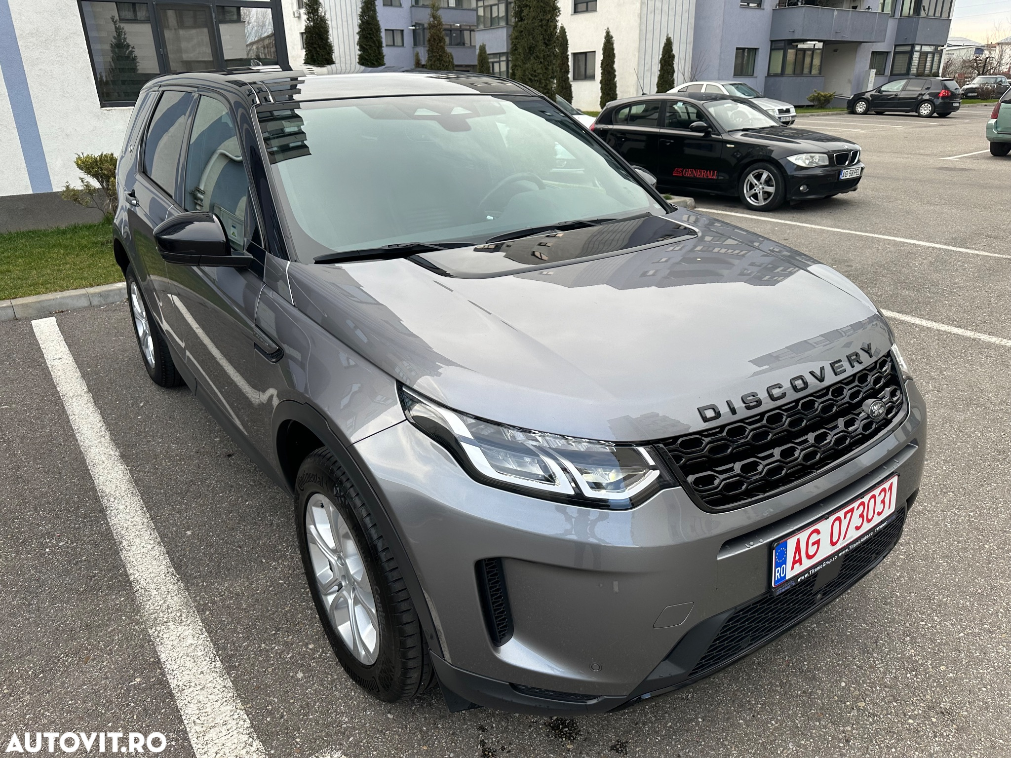 Land Rover Discovery Sport 2.0 D165 MHEV - 3
