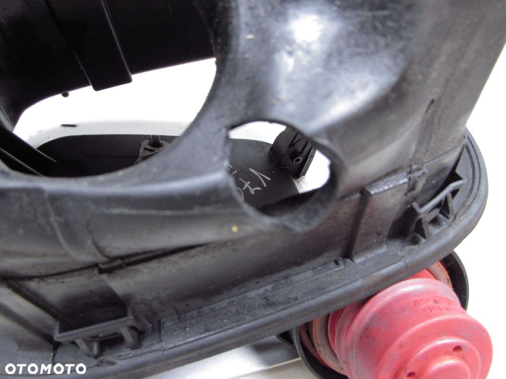 VOLVO S80 V70 III XC70 III 06-16 KLAPKA WLEWU PALIWA 711 31218260 - 6
