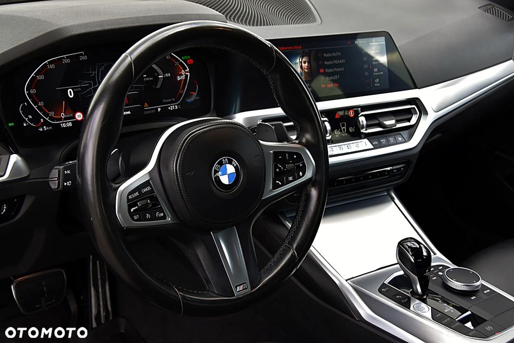BMW Seria 3 330i xDrive - 15