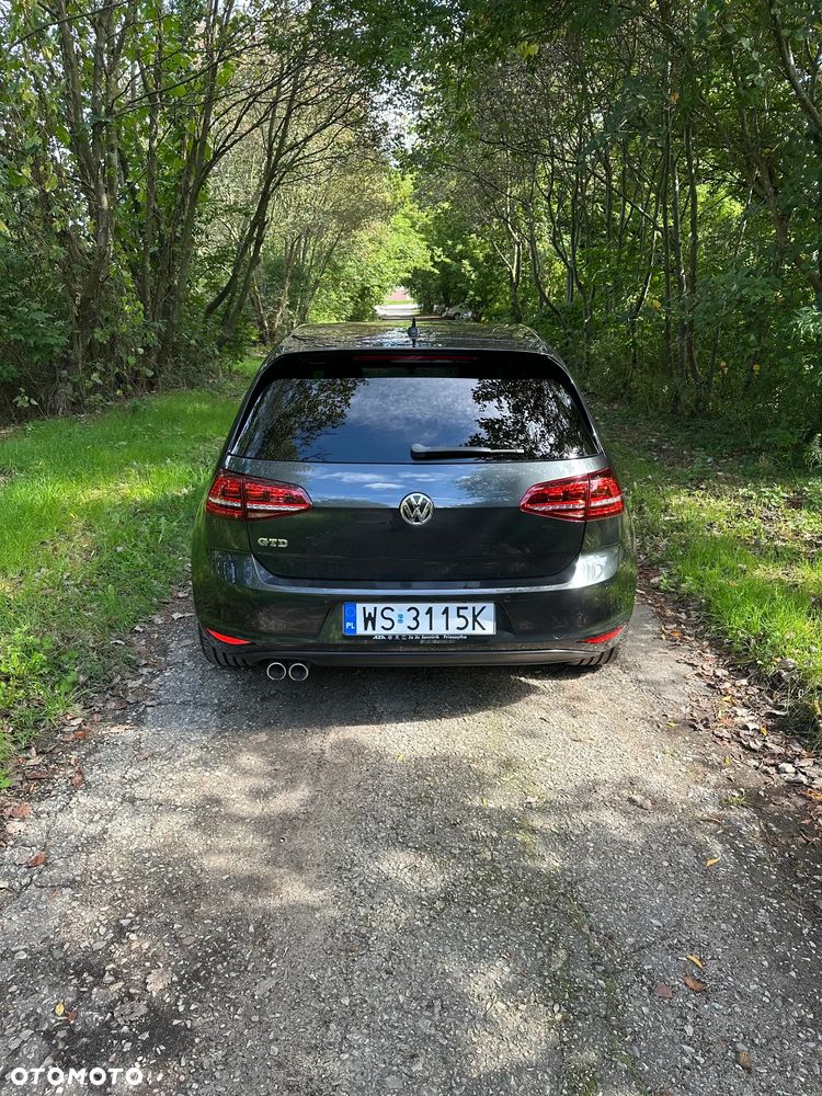 Volkswagen Golf 2.0 TDI BMT GTD DSG - 4