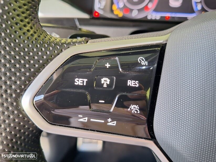 VW Arteon Shooting Brake 2.0 TDI Elegance DSG - 16