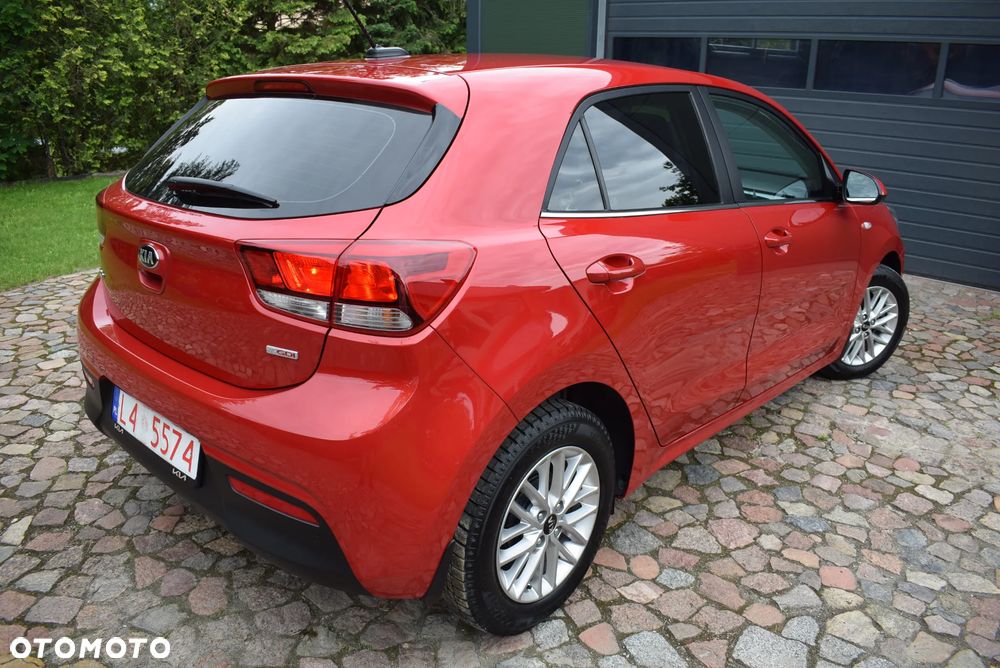 Kia Rio - 14