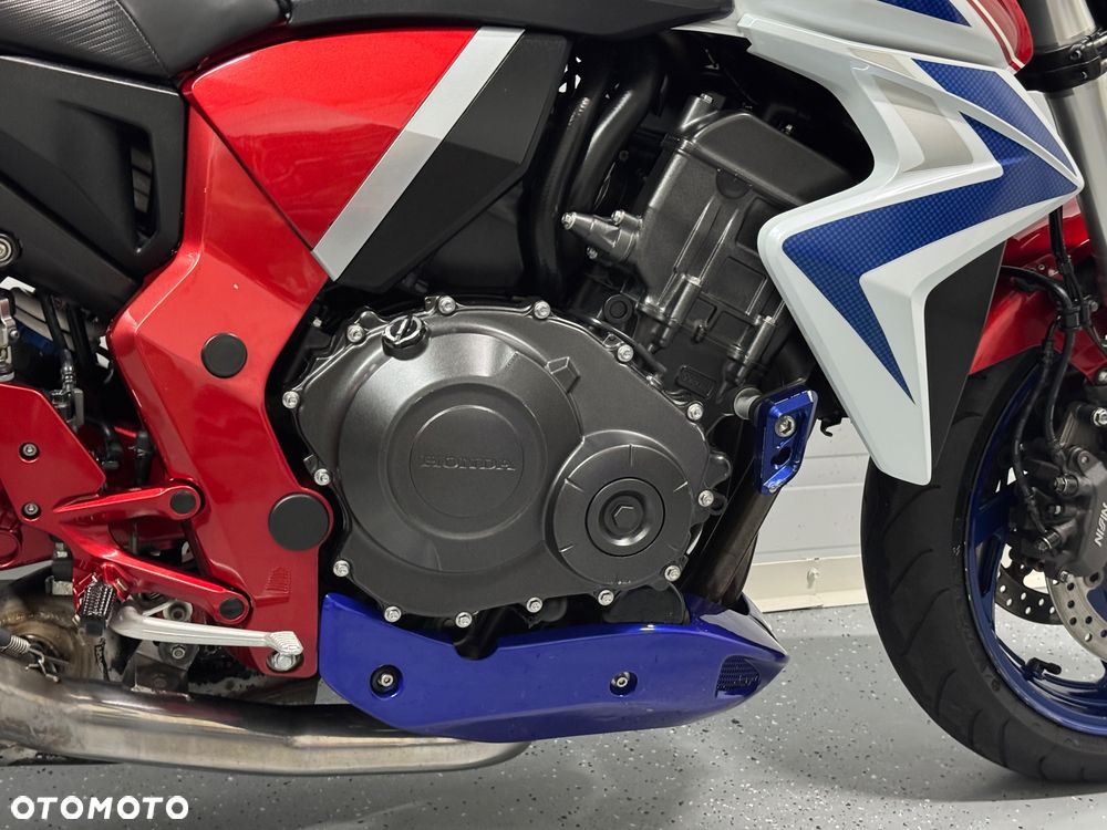 Honda CB - 8
