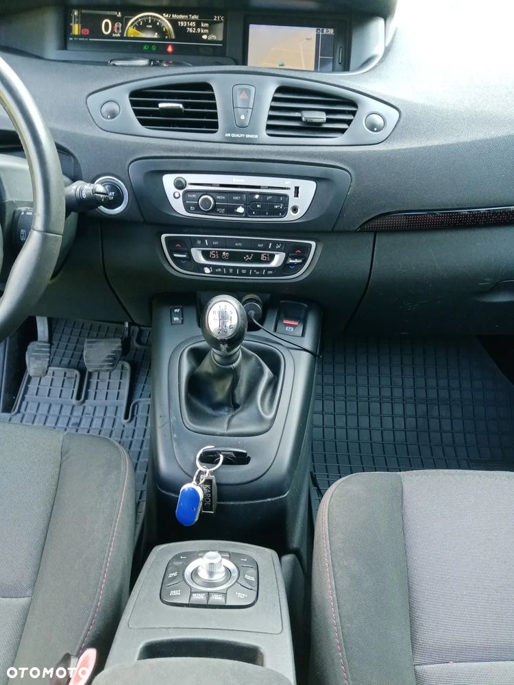 Renault Scenic 1.5 dCi Authentique - 10