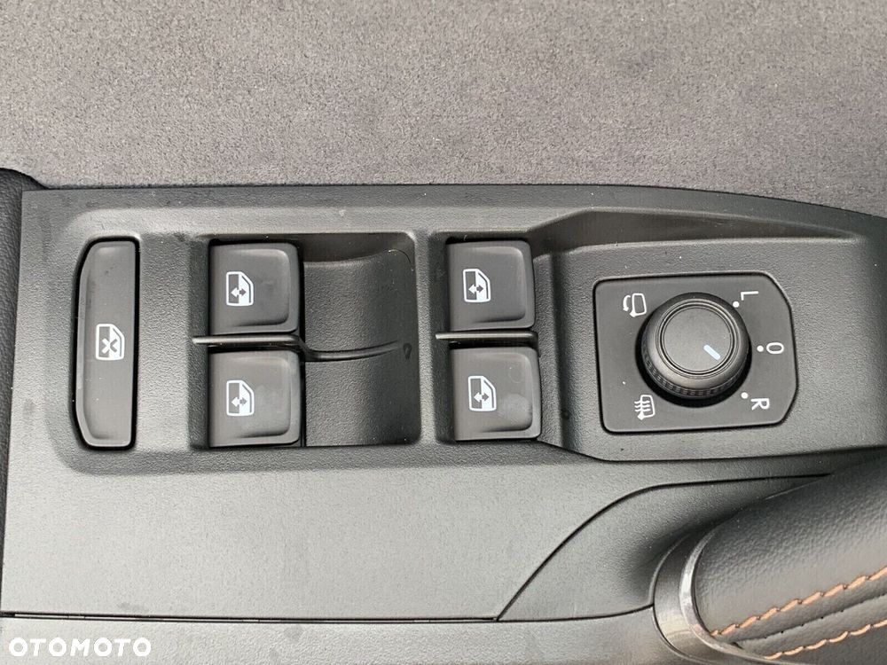 Cupra Formentor 1.5 eTSI mHEV DSG - 34