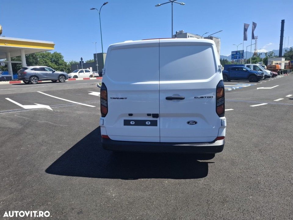 Ford Transit Custom - 8