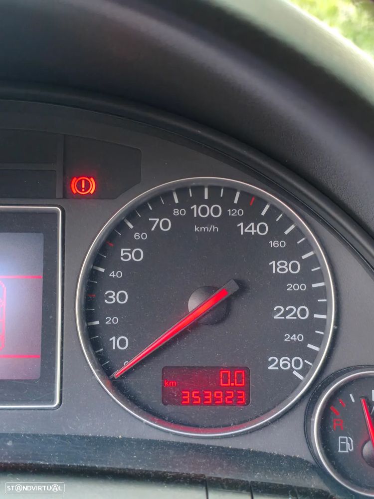 Audi A4 1.9 TDI m5 - 5