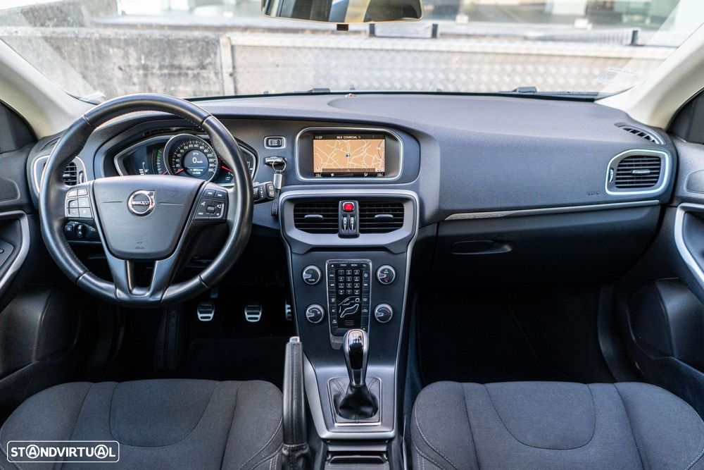 Volvo V40 Cross Country 2.0 D2 Kinetic - 6