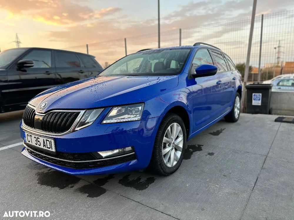 Skoda Octavia 1.6 TDI DSG Ambition - 2