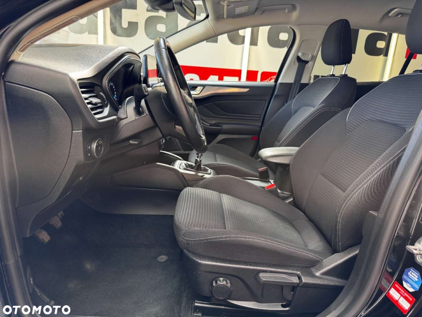 Ford Focus - 23