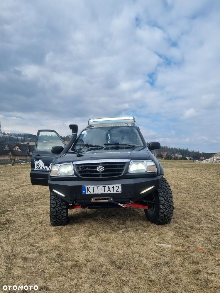 Suzuki Grand Vitara 2.5 V6 - 3
