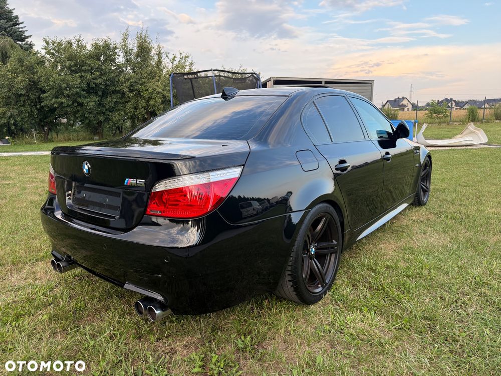 BMW M5 - 16
