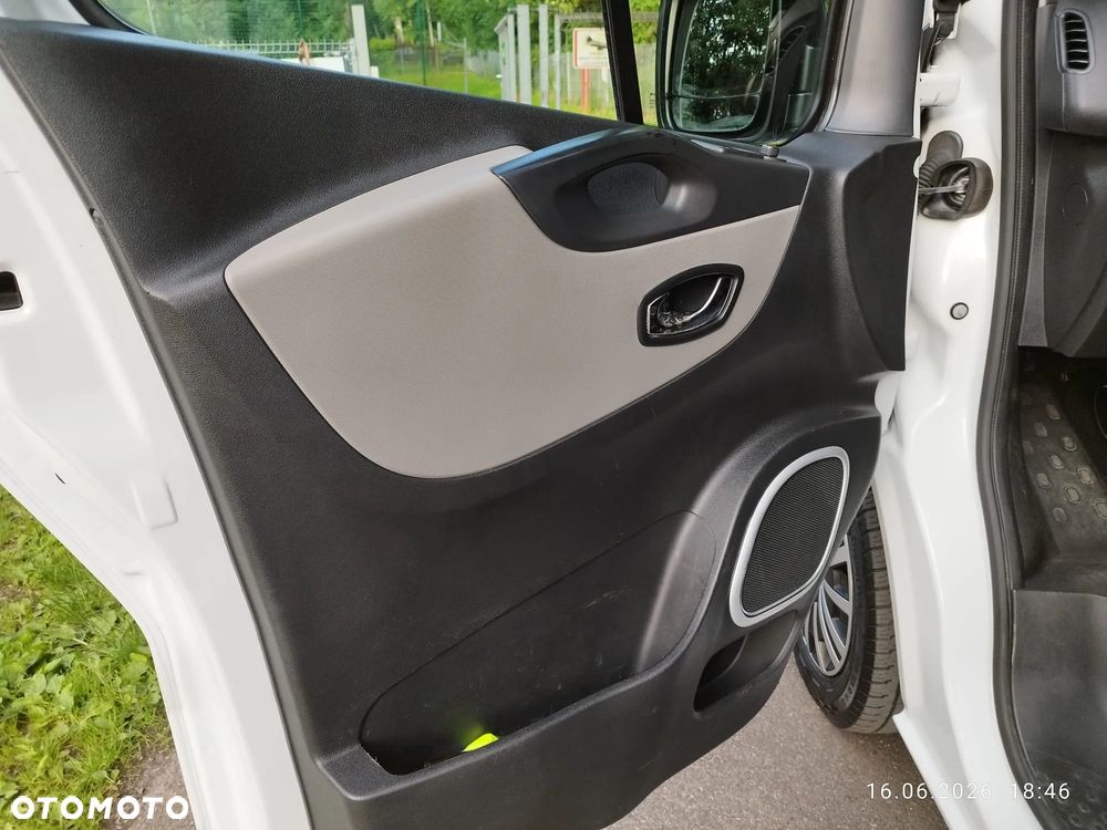 Renault Trafic - 10