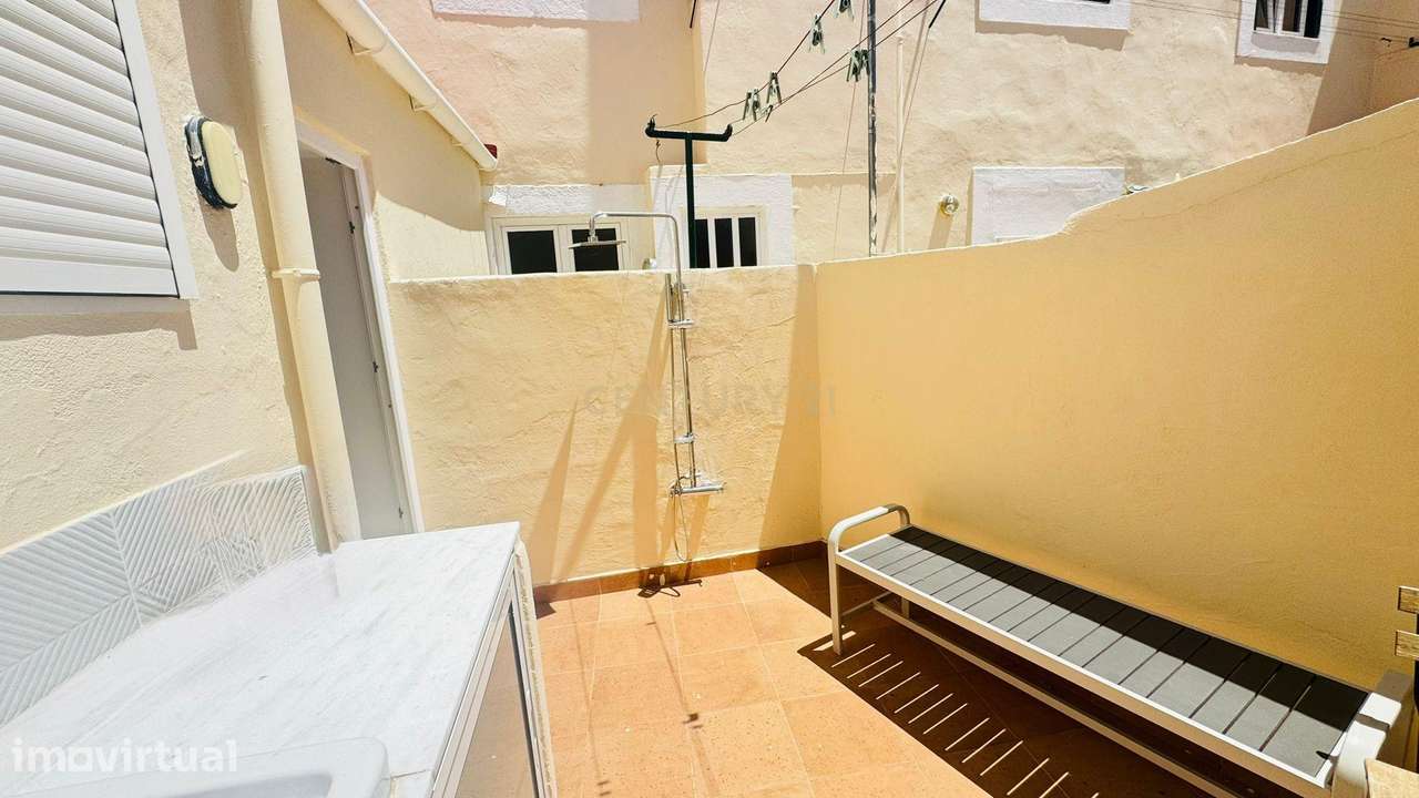 Apartamento T2 com Suite e Terraço no Coração de Alfama - Grande imagem: 2/25