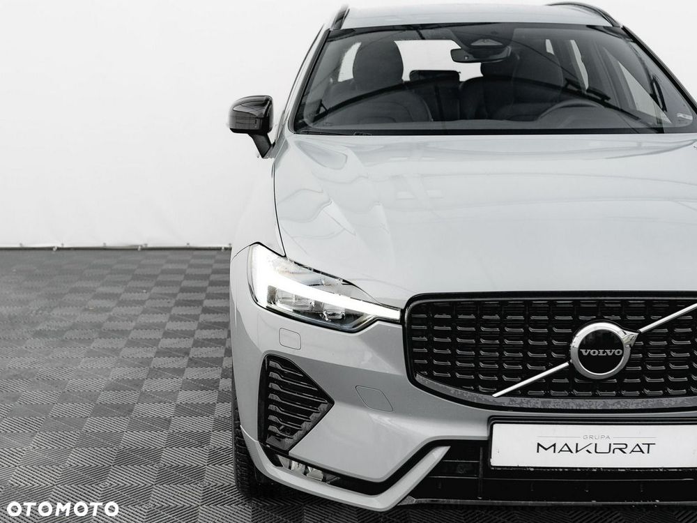 Volvo XC 60 B4 B Plus Dark - 9