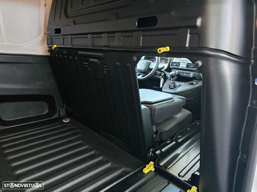 Toyota Proace City 1.5D L1 Comfort PTB - 28