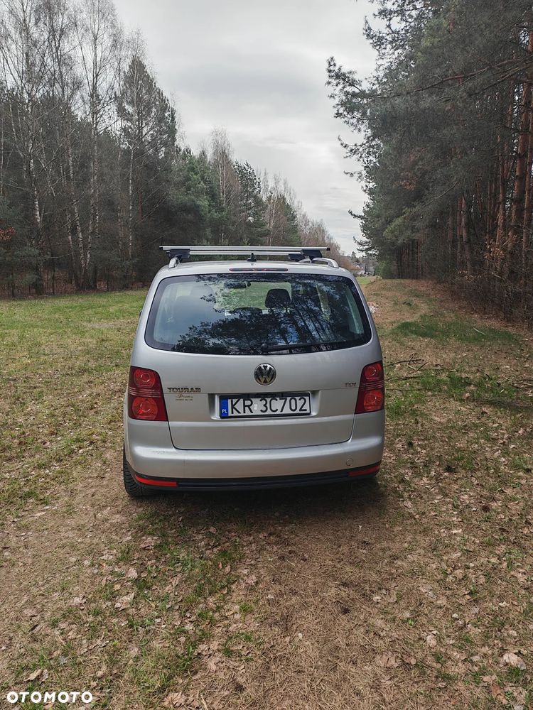 Volkswagen Touran 1.9 TDI Highline - 6