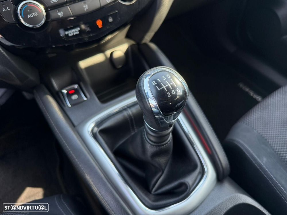 Nissan Qashqai 1.6 dCi Tekna - 17