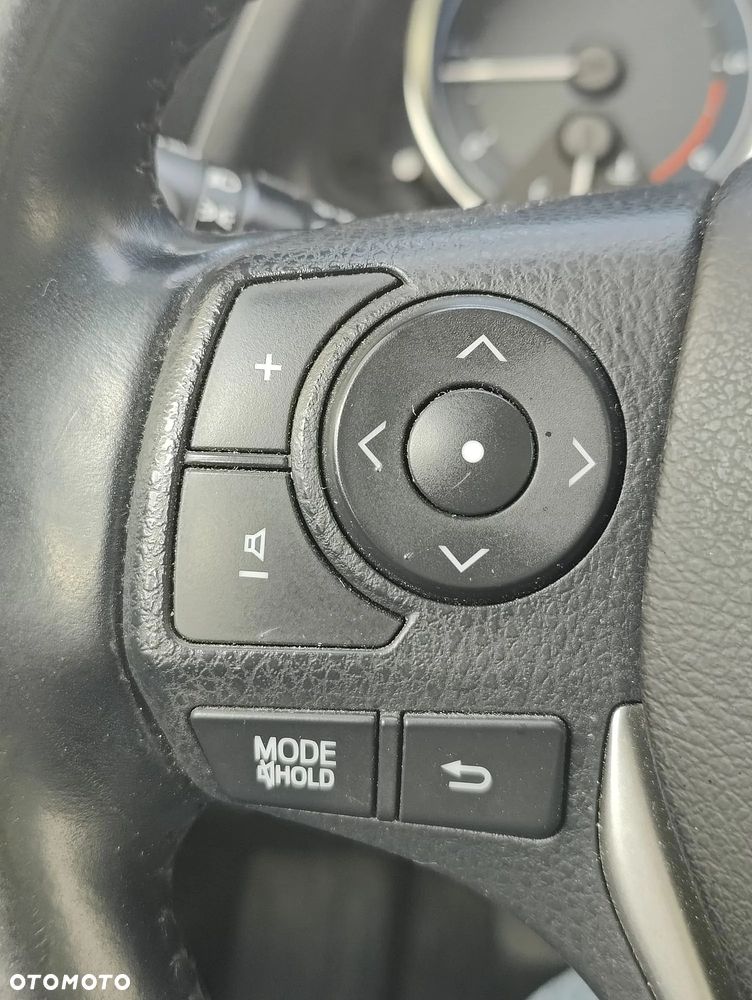 Toyota Auris 2.0 D-4D Prestige - 14