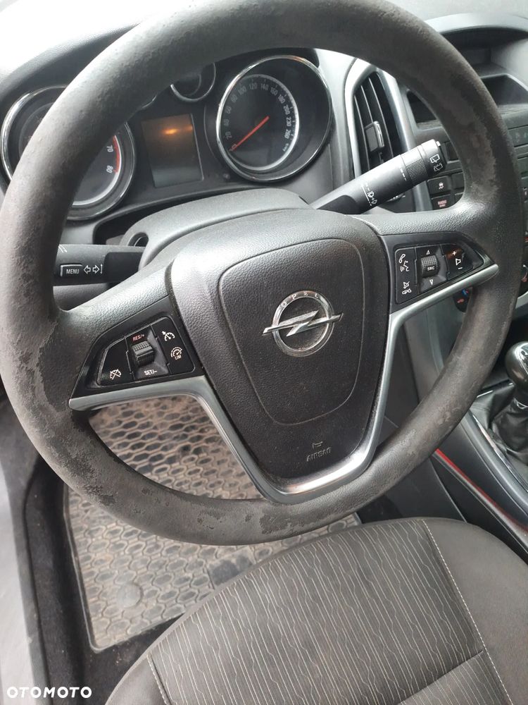 Opel Astra GTC 1.4 Turbo - 15
