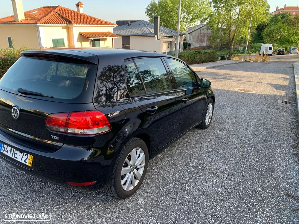 VW Golf 1.6 TDi Trendline BlueMotion - 4