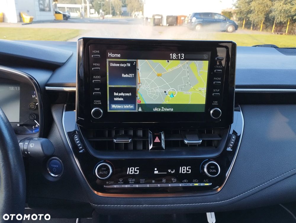 Toyota Corolla 1.8 Hybrid Style - 28