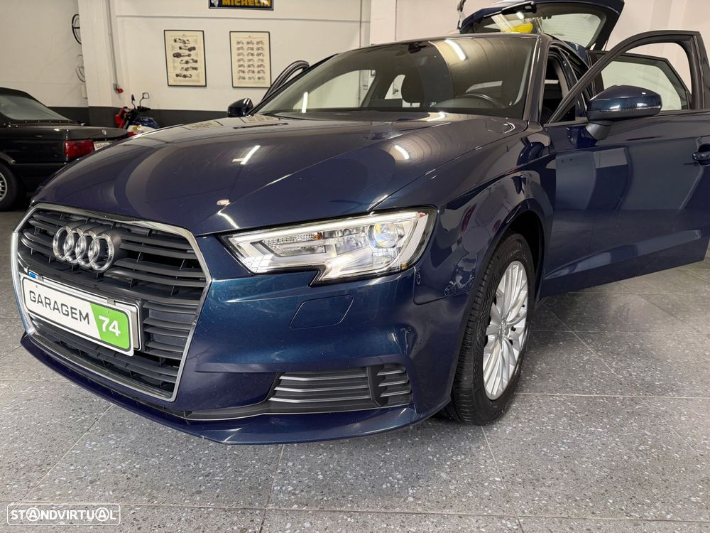 Audi A3 Sportback 1.6 TDI Advance Ultra - 10
