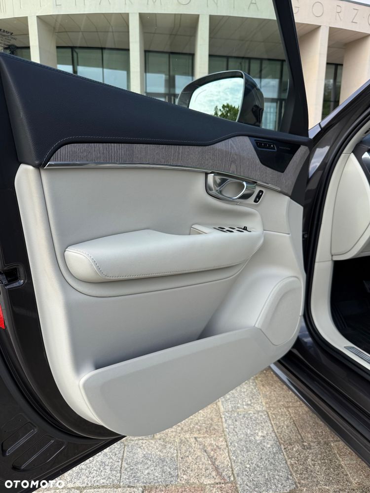 Volvo XC 90 - 14