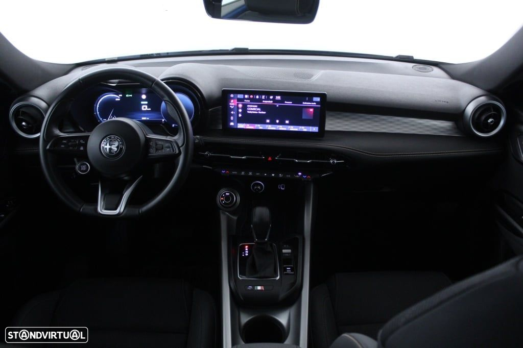 Alfa Romeo Tonale 1.5 Hybrid Veloce - 18
