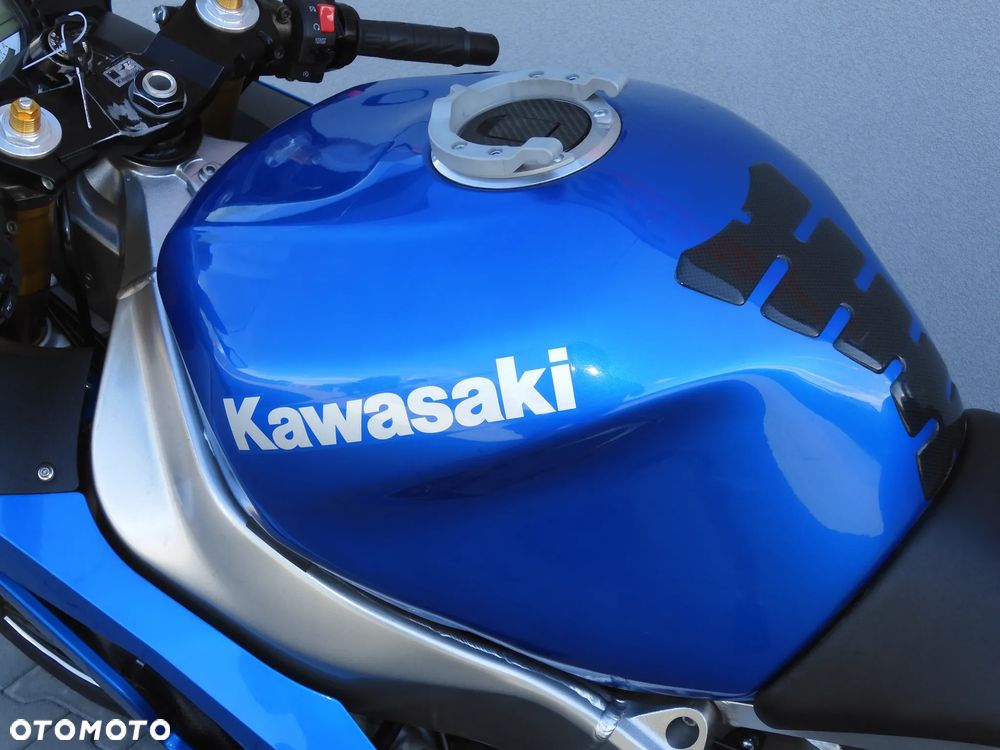 Kawasaki ZX - 33