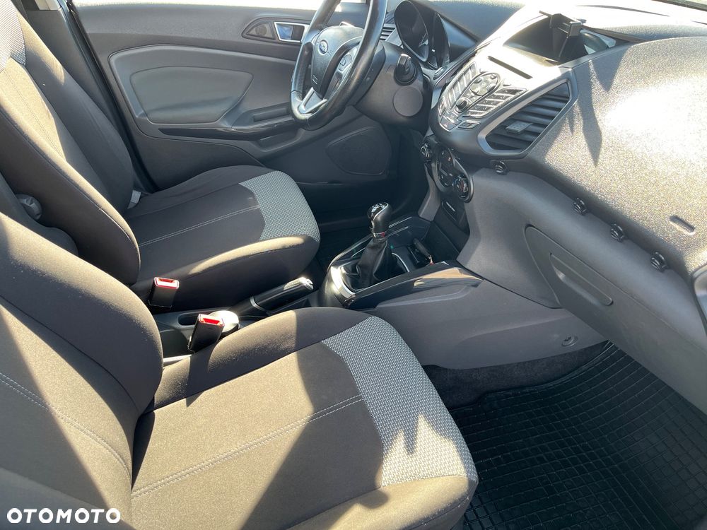 Ford EcoSport - 38