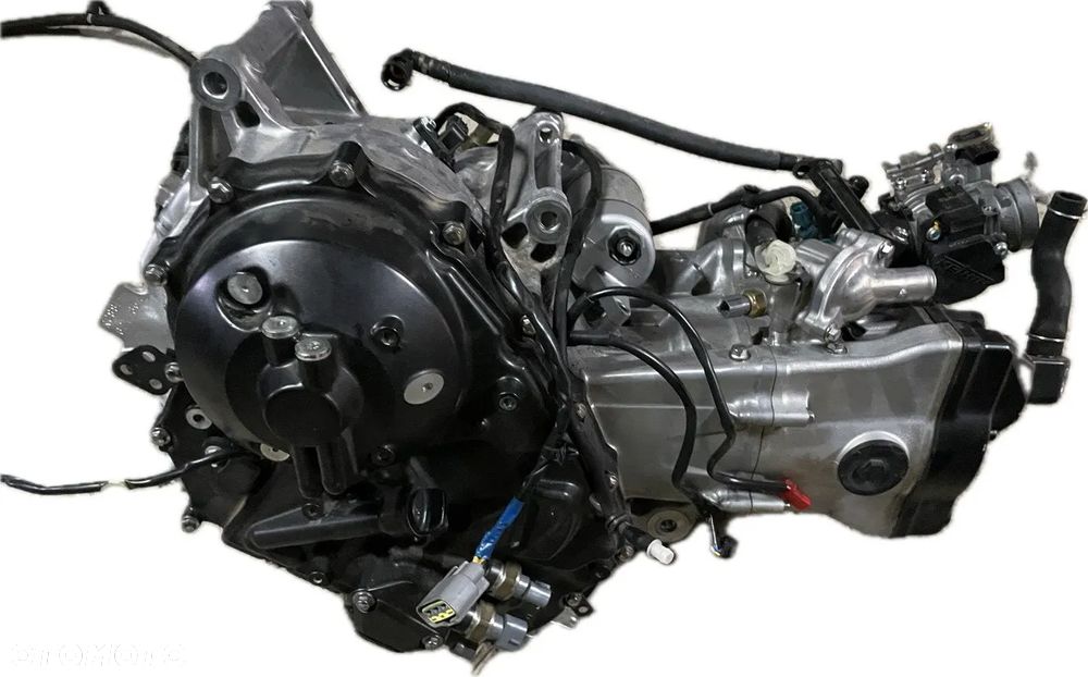 SILNIK HONDA XADV X-ADV 750 17- SILNIK - 3