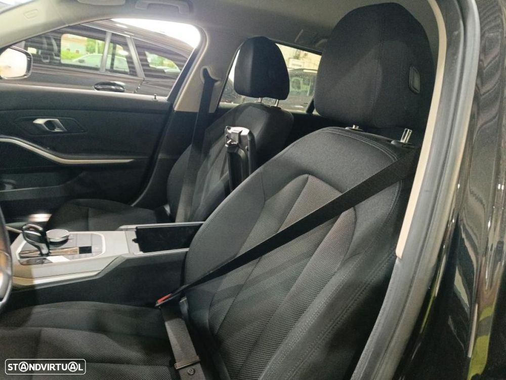 BMW 330 e Auto - 5