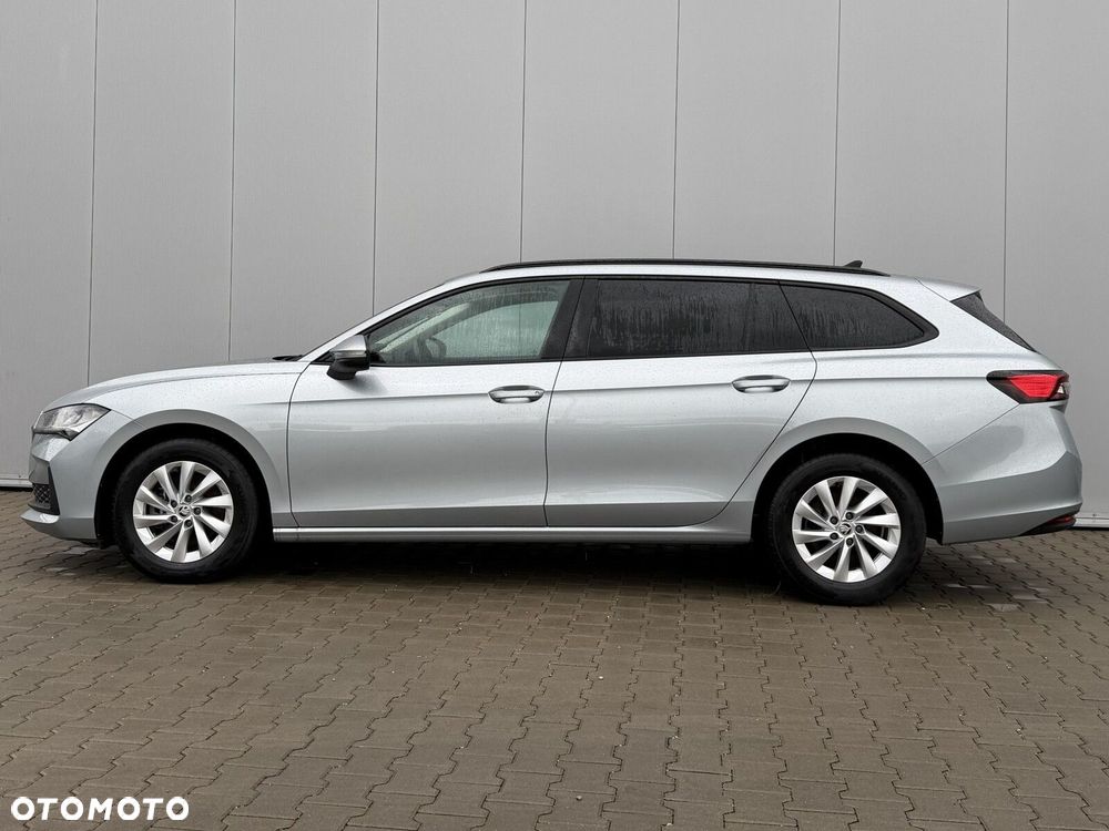 Skoda Superb 2.0 TDI SCR Essence DSG - 8