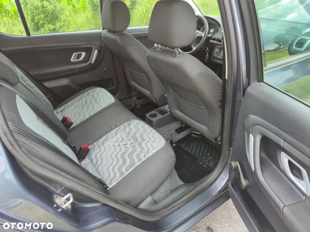 Skoda Fabia 1.2 HTP - 8