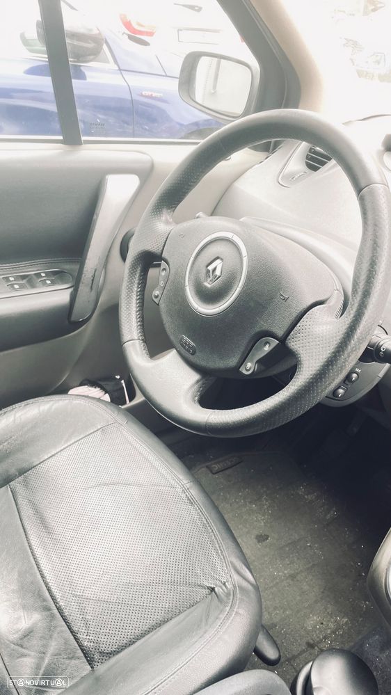 Renault Scénic 1.5 dCi SE Exclusive - 9