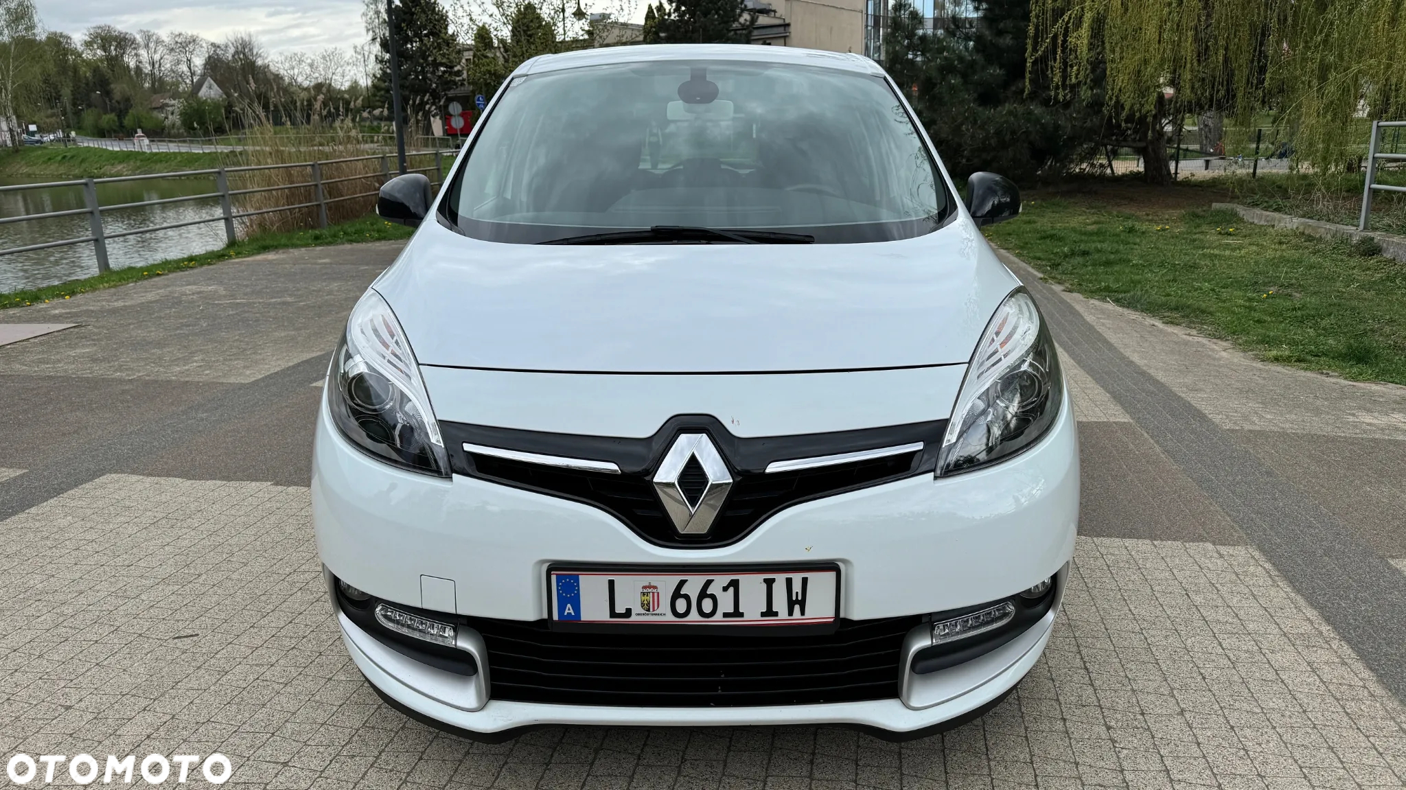 Renault Scenic - 9