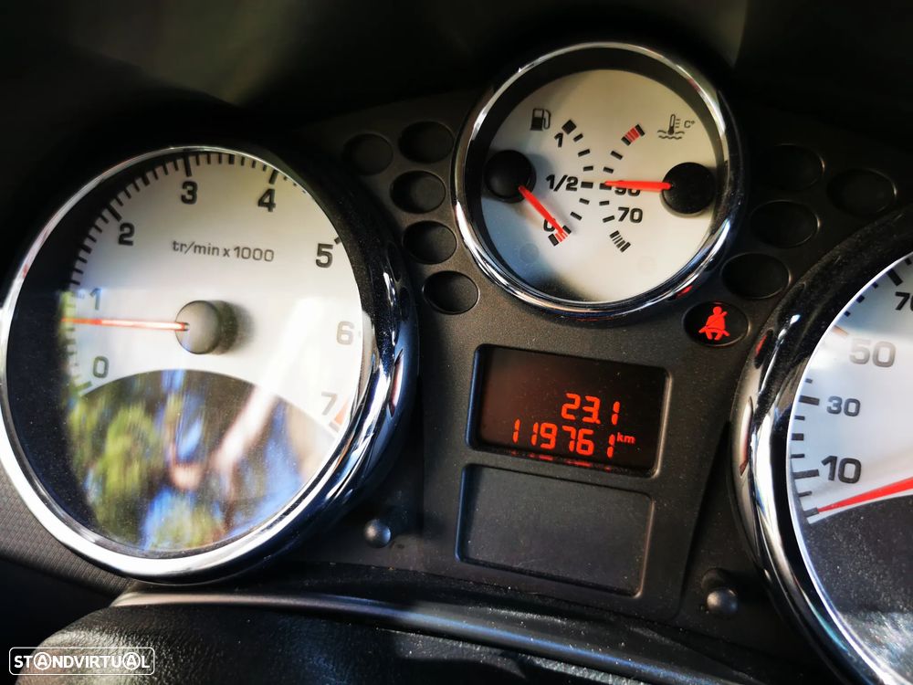 Peugeot 207 SW 1.4 Sport - 21