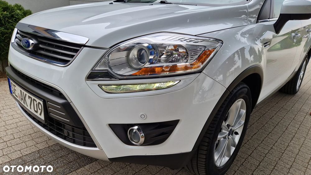 Ford Kuga 2.0 TDCi 4x4 Titanium - 3